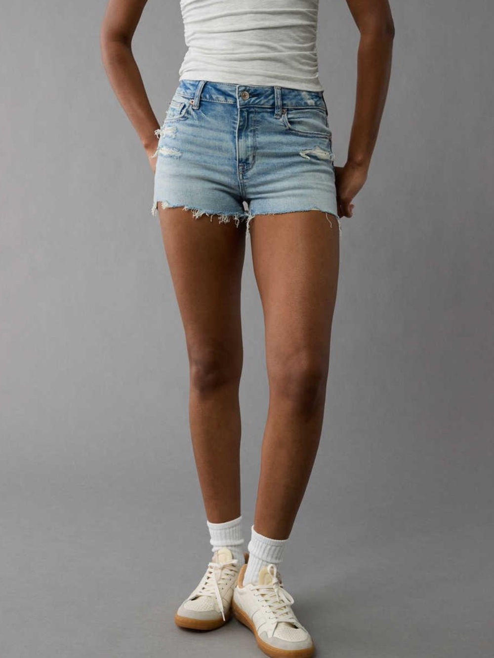 American Eagle Next Level Stretch High Waisted Denim Distressed Shorts  Sz 8 NWT